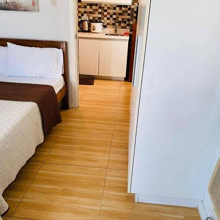 Azure C2 Balcony Wifi Near Mall Airport Multiple Units Paranaque City Exterior photo