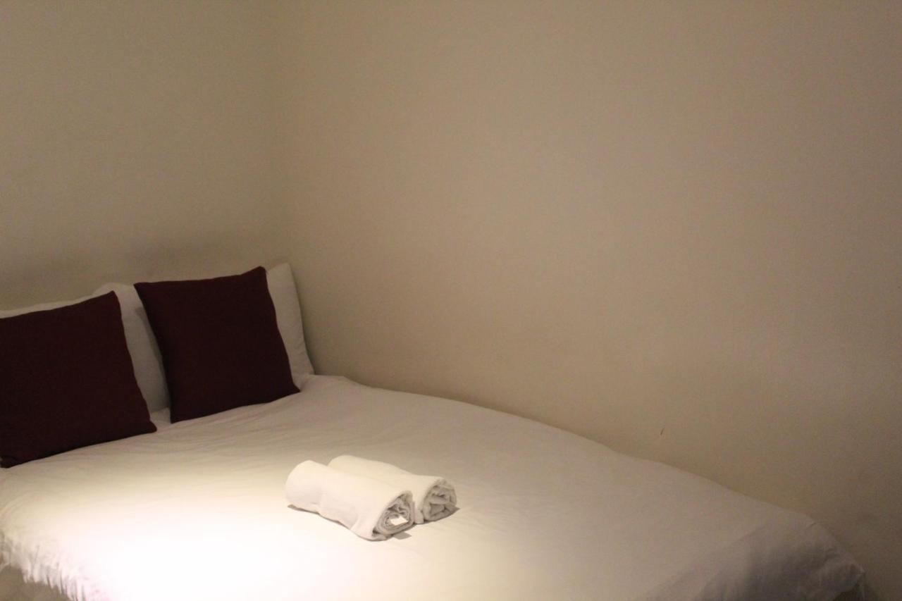 Azure C2 Balcony Wifi Near Mall Airport Multiple Units Paranaque City Exterior photo